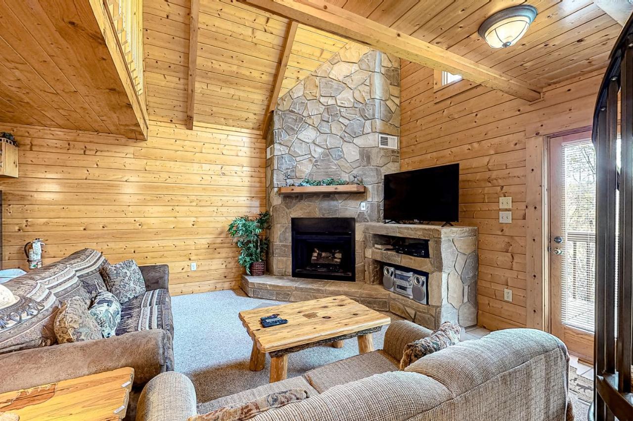 Daa Bear'S Lodge 개틀린버그 외부 사진