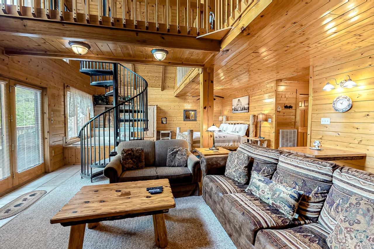 Daa Bear'S Lodge 개틀린버그 외부 사진